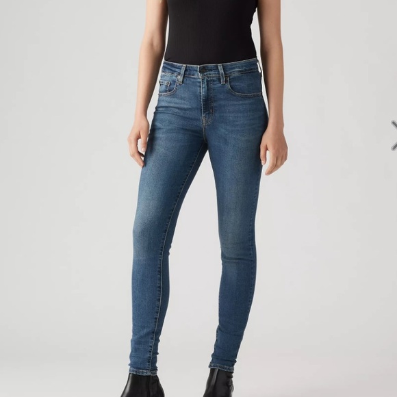 Levi’s 721 HIGH RISE SKINNY WOMEN'S JEANS in Blue Wave - Dark Wash Size 28 - Picture 1 of 14